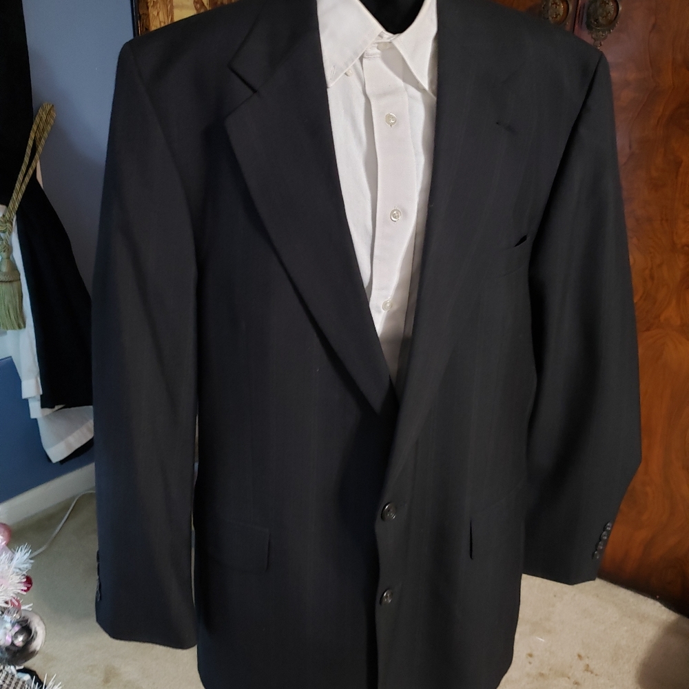 Andhurst suit